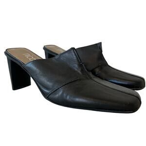 Vintage Nicole Black Leather Mules square toe block heel 90s Y2K minimalist 8